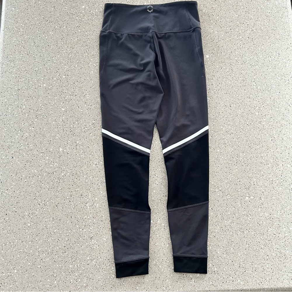 Lilybod leggings size small charcoal gray, black w/white stripe yoga workout‎